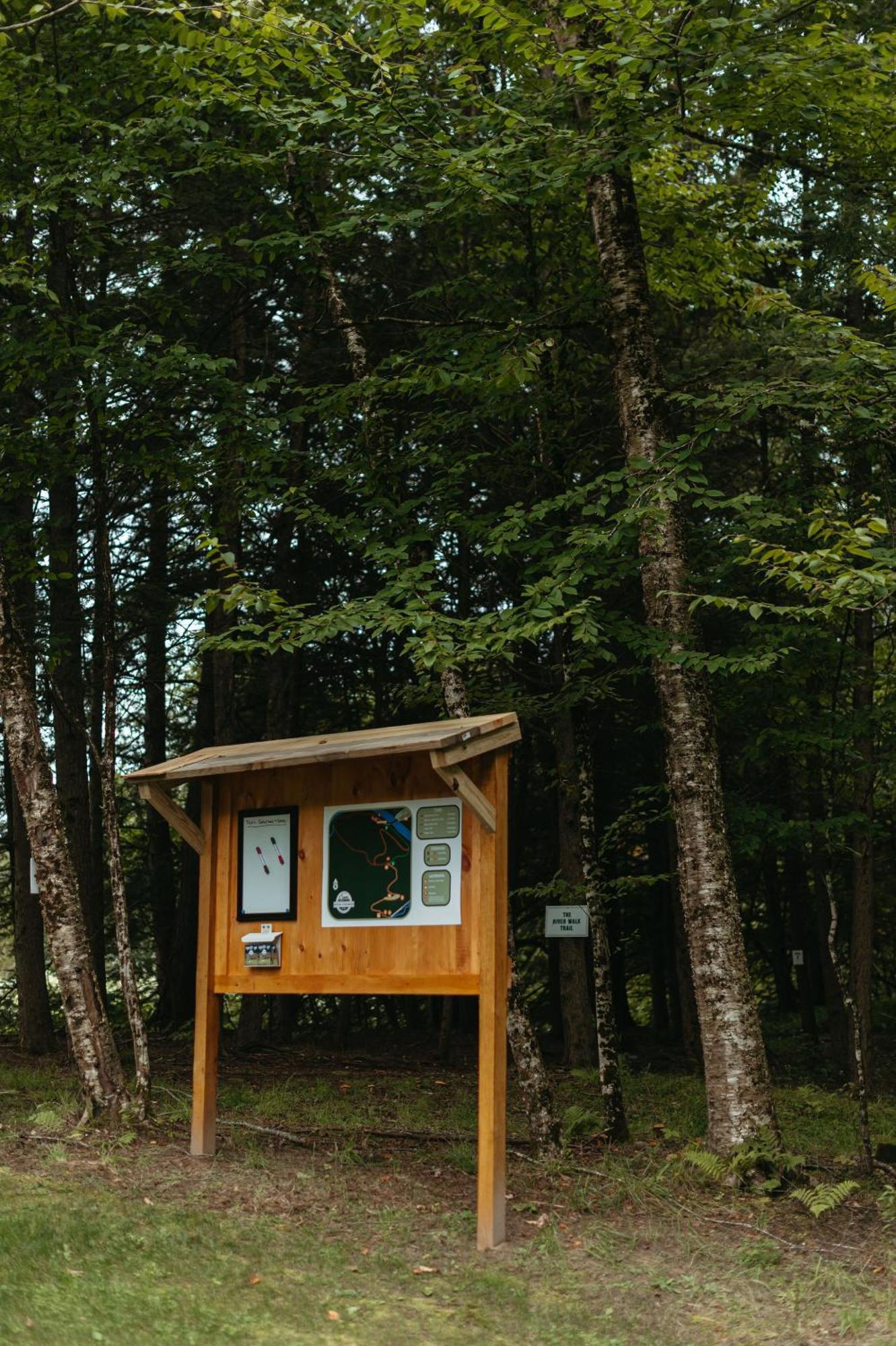 Hotel Antrim Streamside Livingston Manor Esterno foto